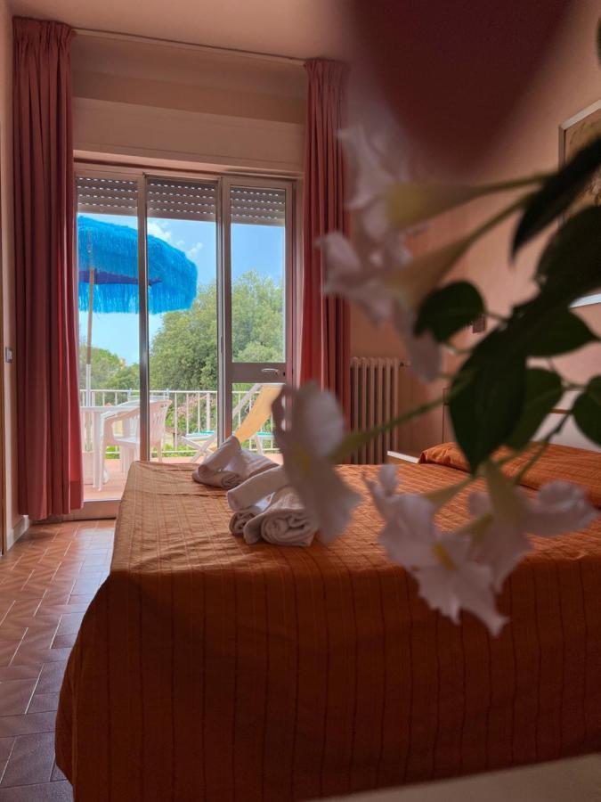 Hotel Ellymar Вада Экстерьер фото
