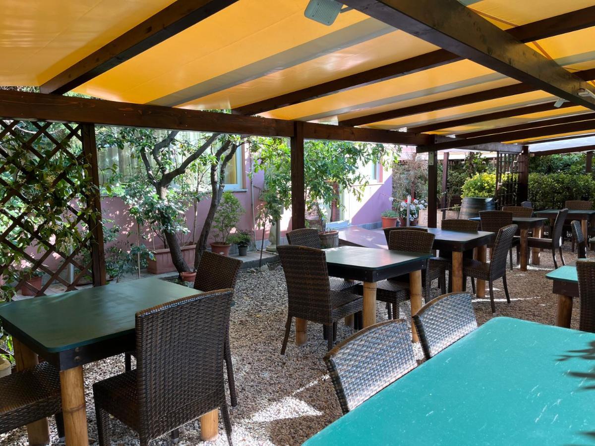 Hotel Ellymar Вада Экстерьер фото